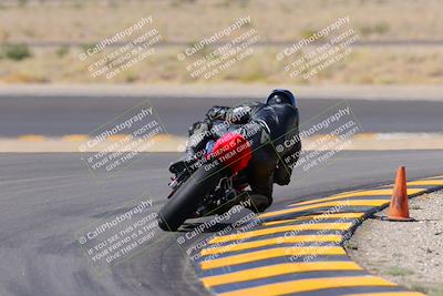 media/Oct-08-2022-SoCal Trackdays (Sat) [[1fc3beec89]]/Turn 11 Backside (1145am)/